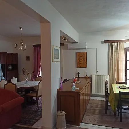 Mika's Samesa House * Leonídion